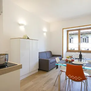 Alinari Apartment